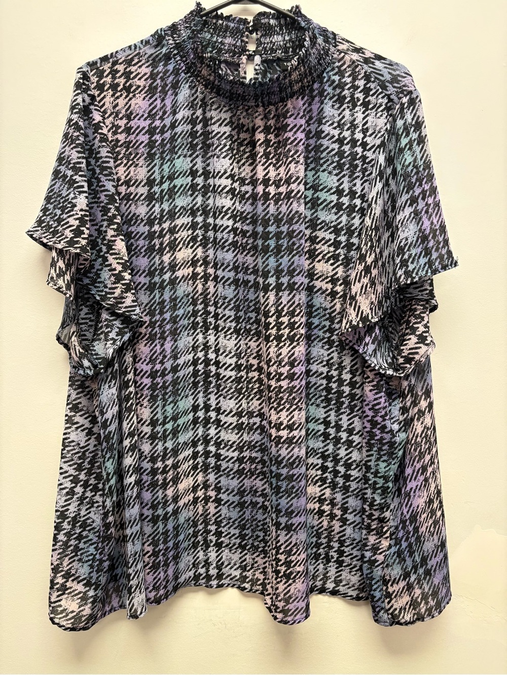 4 for $25 💜 Torrid Pastel Plaid Smocked Neck Ruffle Sleeve Blouse – Size 4 (4X)